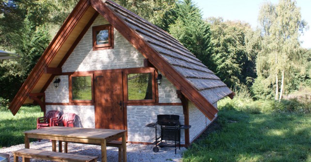 Hébergement insolite : LA HUTTE GAULOISE